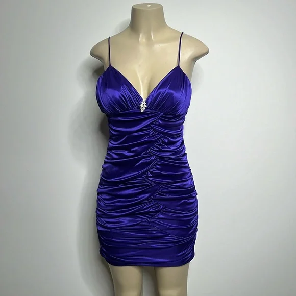 sequin summer dress Sparkle in Style: Sexy Backless Sequin Embellished Mini Dress for Summer  Parties main image 1